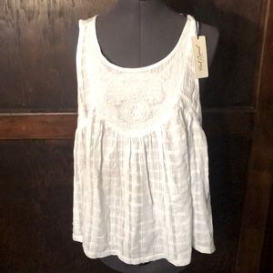 Red Camel Sleeveless Top